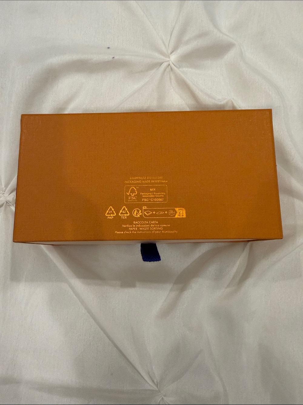 Louis Vuitton Eyeglass Box - Picture 3 of 8